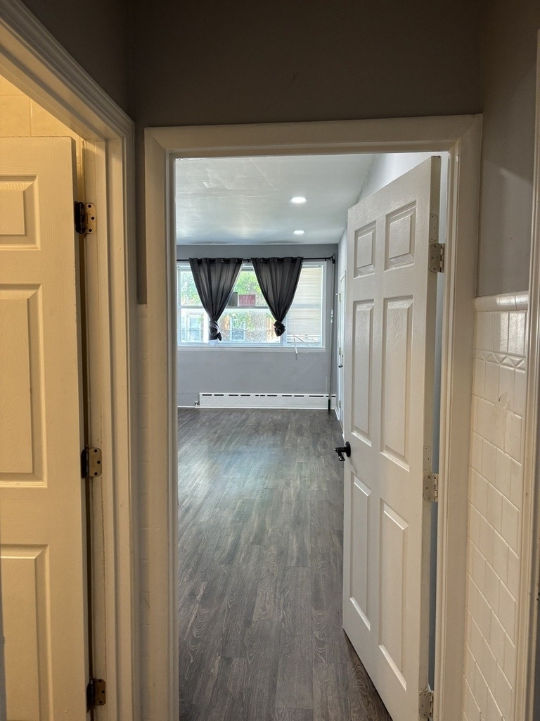 3053 N Elbridge Avenue - Photo 3