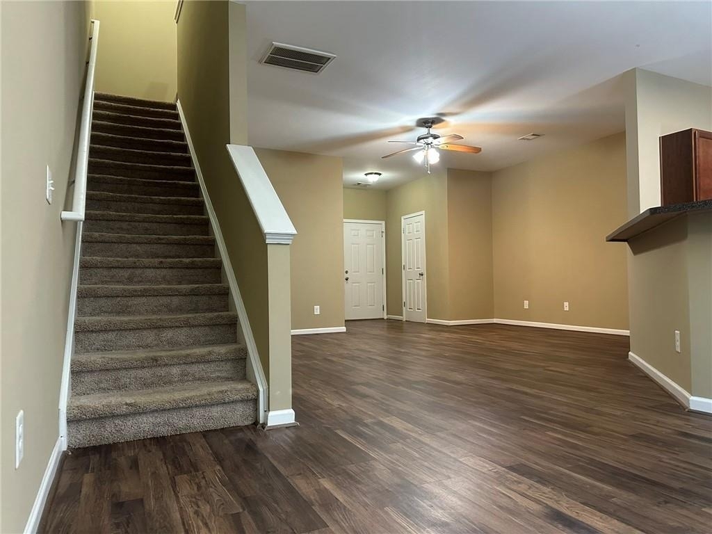 538 Oakside Place - Photo 10