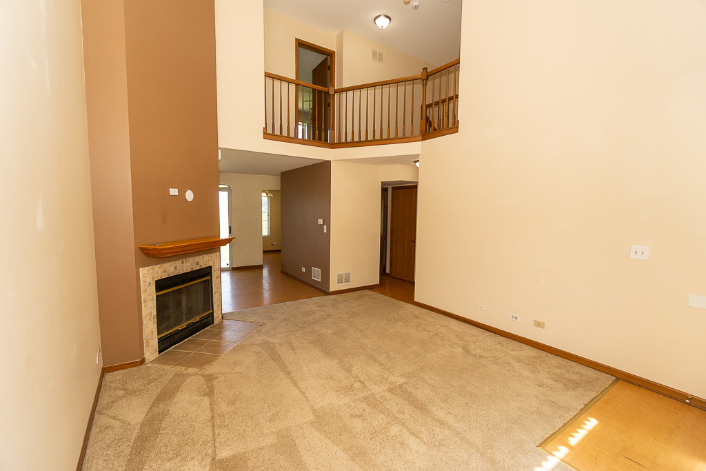1174 Longford Road - Photo 2