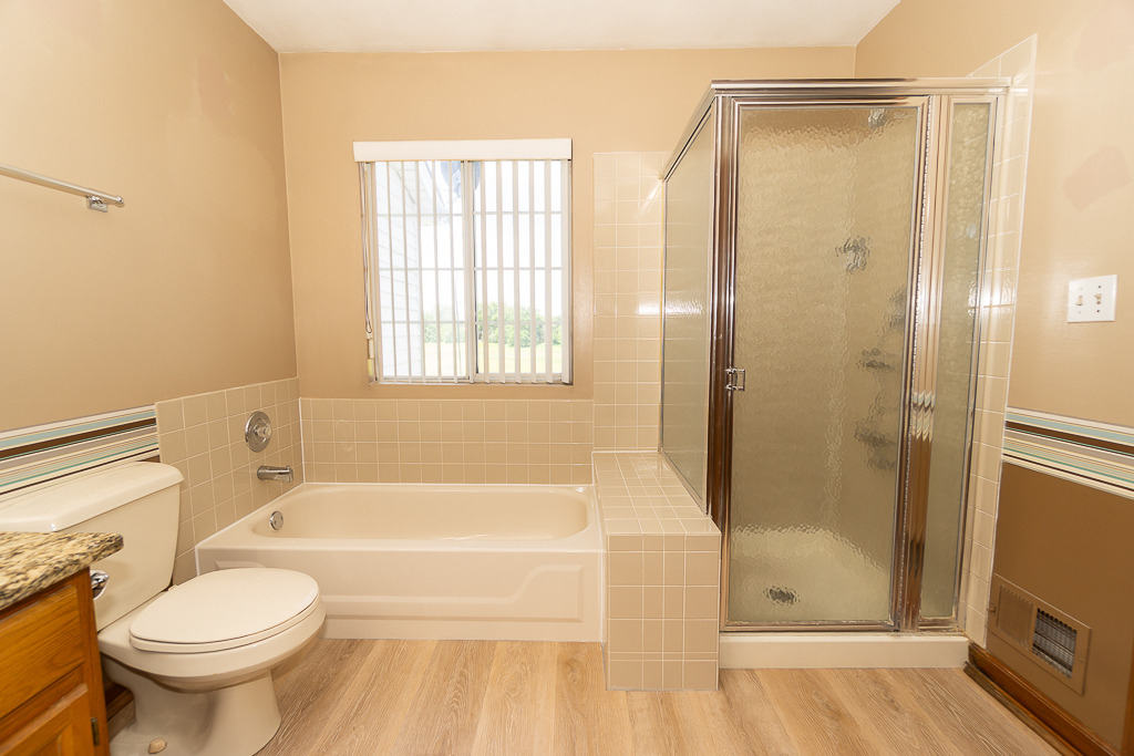 1174 Longford Road - Photo 15