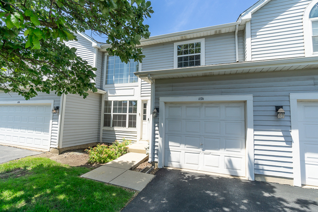 1174 Longford Road - Photo 0