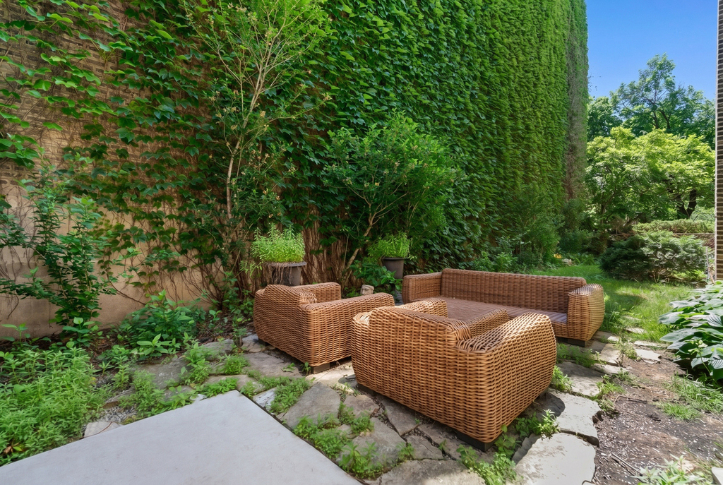 622 W Arlington Place - Photo 14