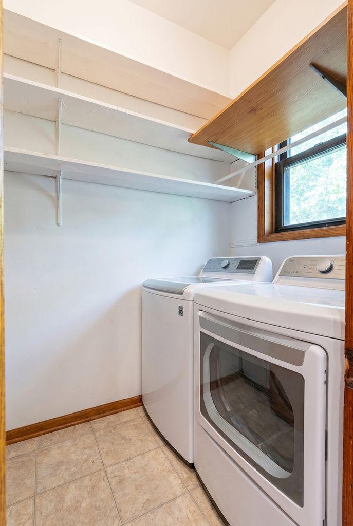 622 W Arlington Place - Photo 12