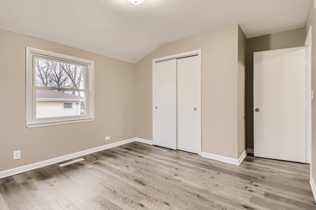 120 Roberts Road - Photo 16