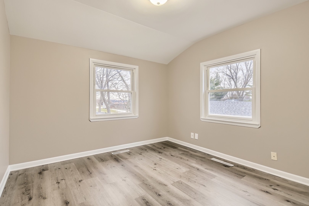 120 Roberts Road - Photo 17