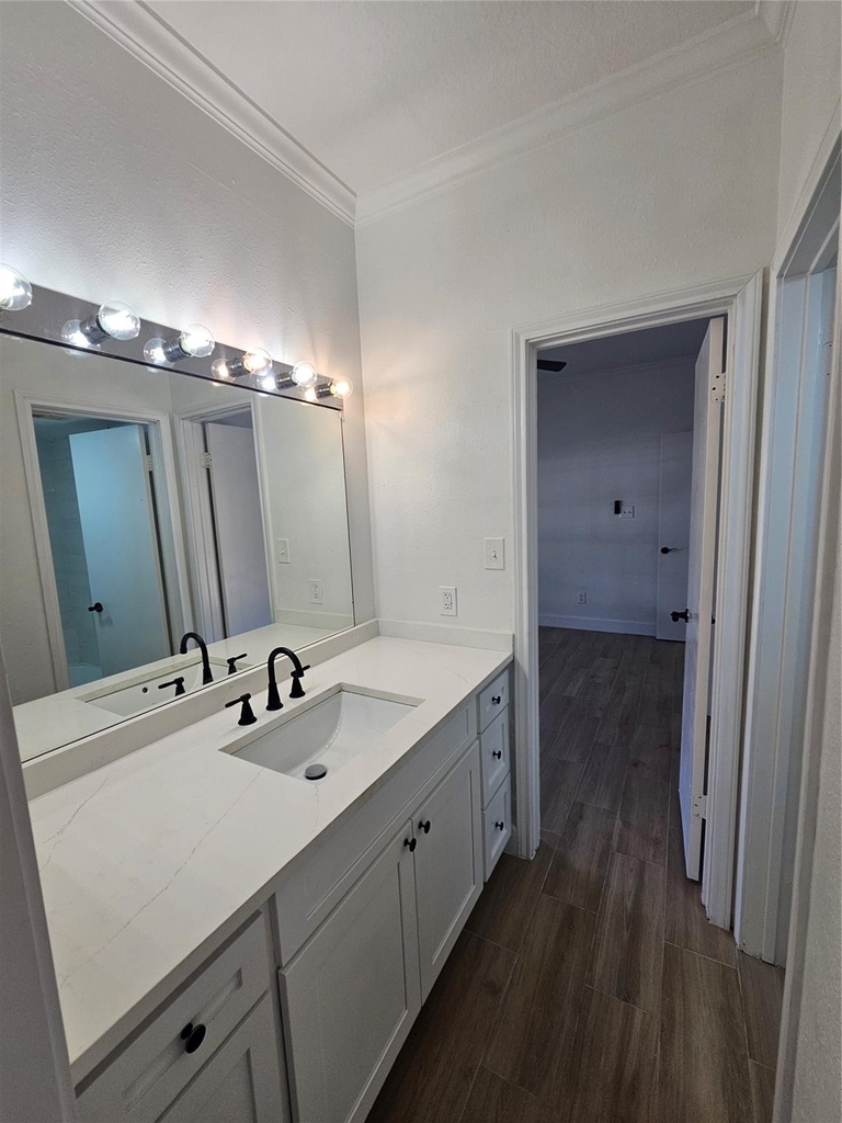 2626 Holly Hall Street - Photo 7