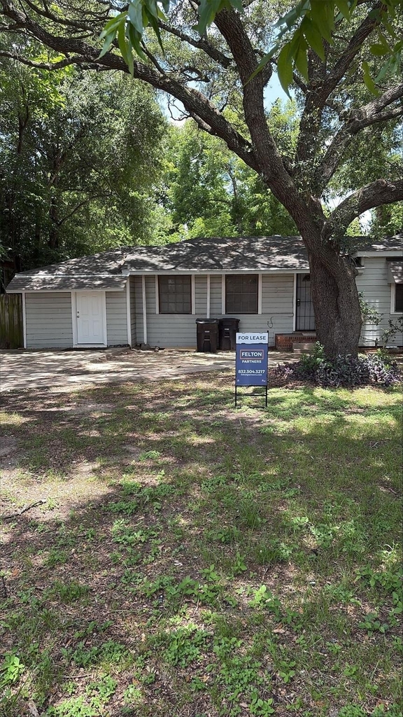 4723 Eppes Street - Photo 1