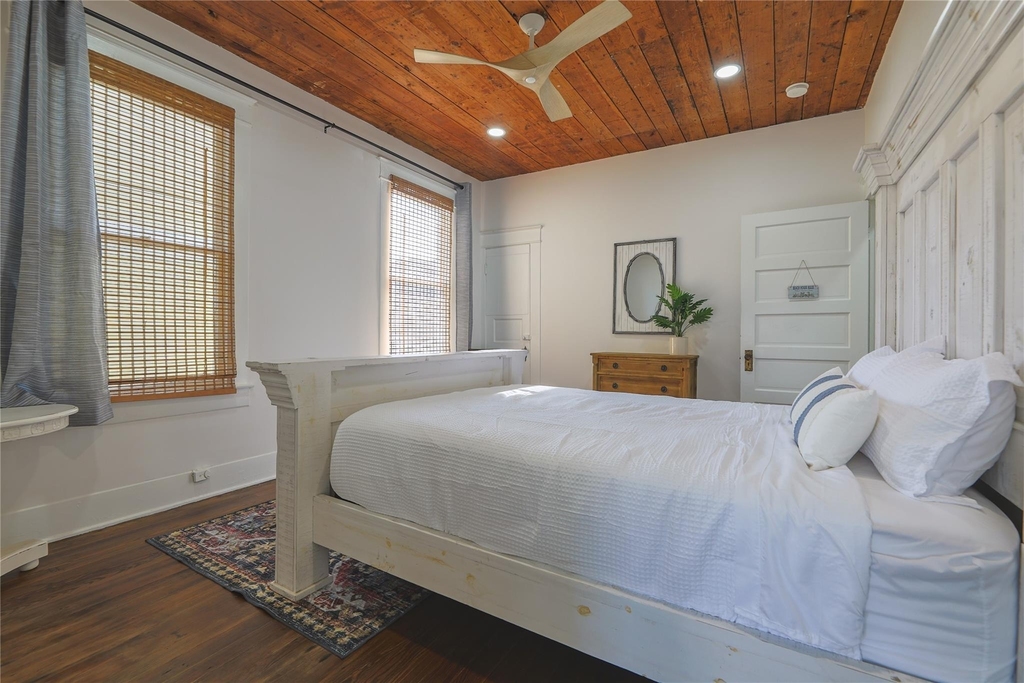 2912 Avenue R - Photo 26