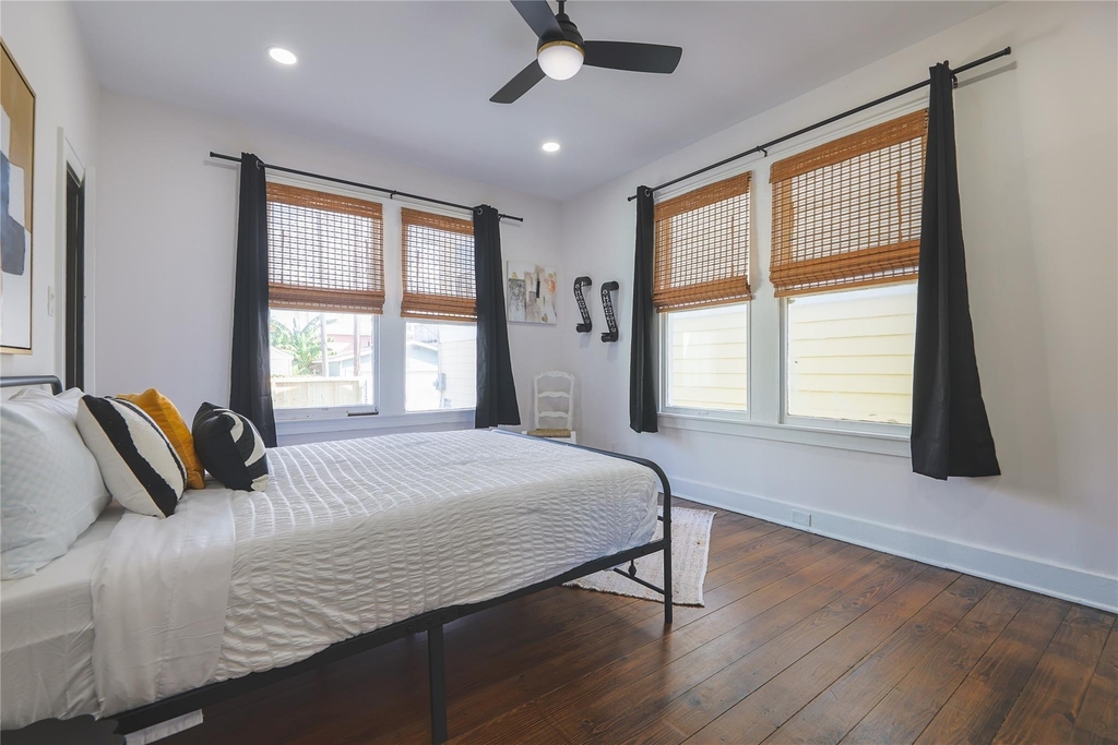 2912 Avenue R - Photo 23