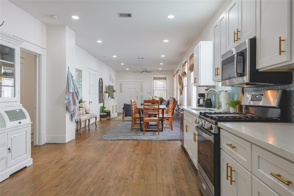 2912 Avenue R - Photo 11