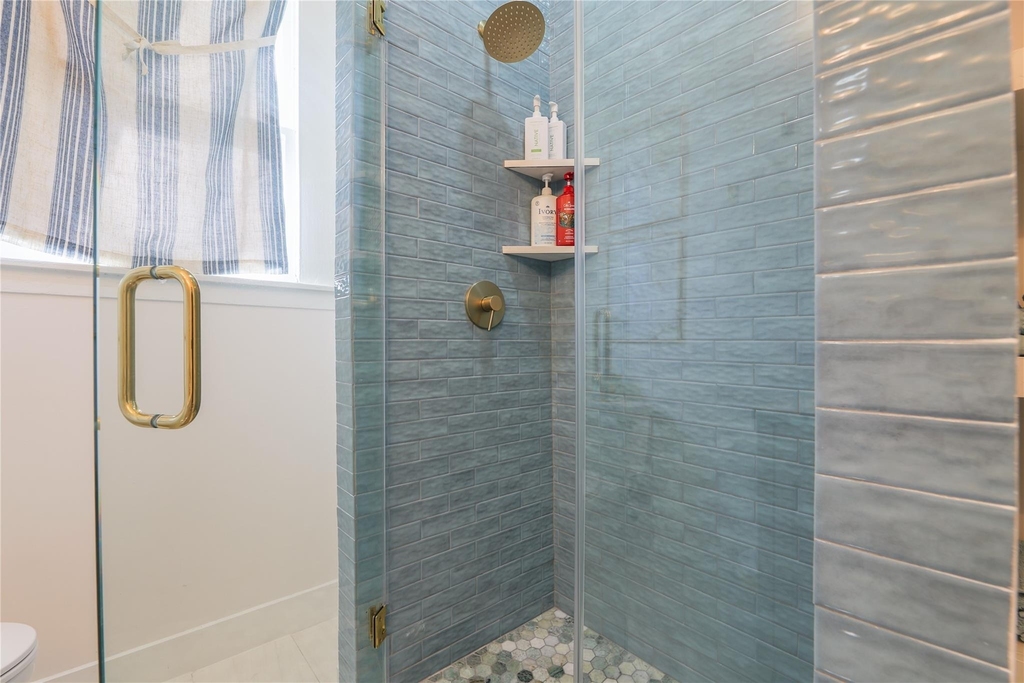 2912 Avenue R - Photo 29