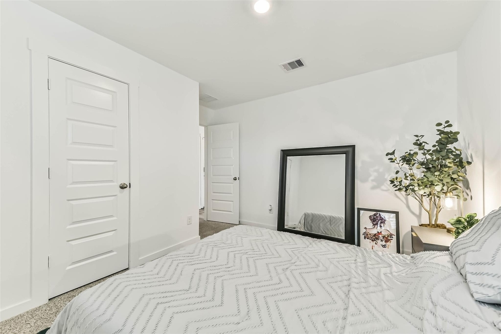2621 Mackinac Bay Drive - Photo 24