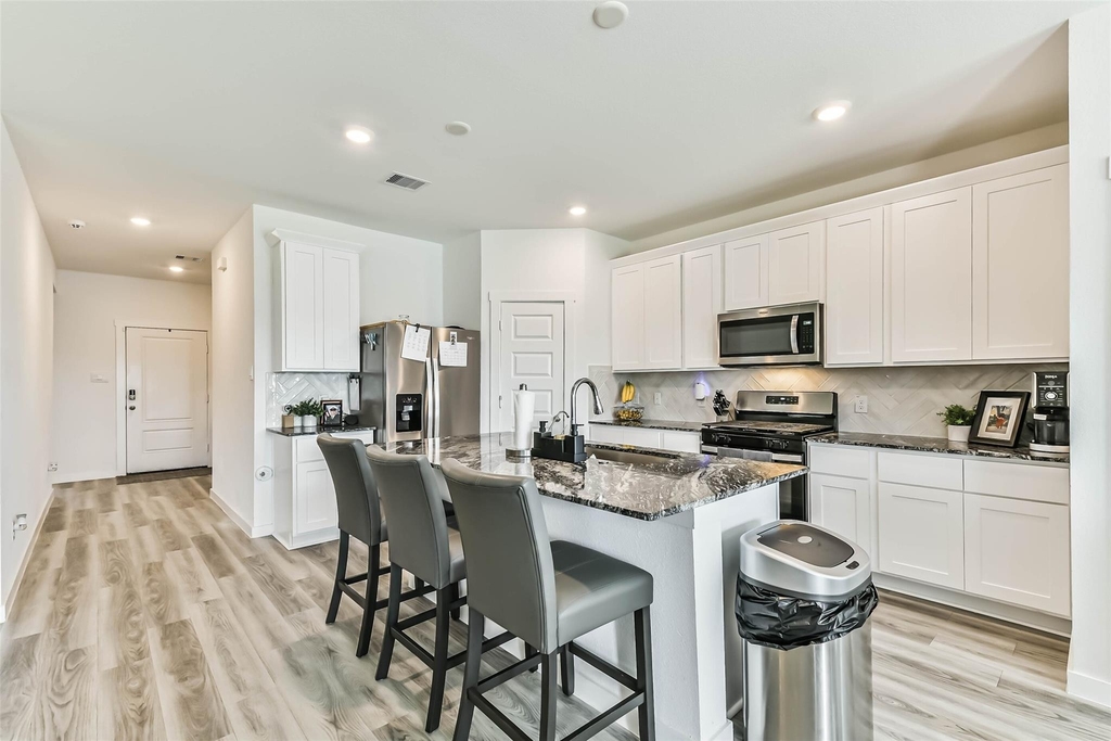 2621 Mackinac Bay Drive - Photo 11