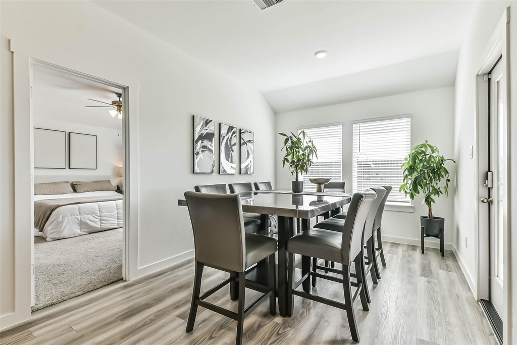 2621 Mackinac Bay Drive - Photo 15