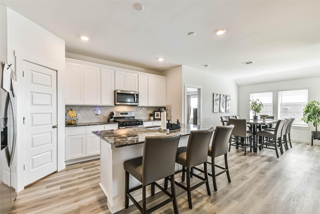 2621 Mackinac Bay Drive - Photo 12