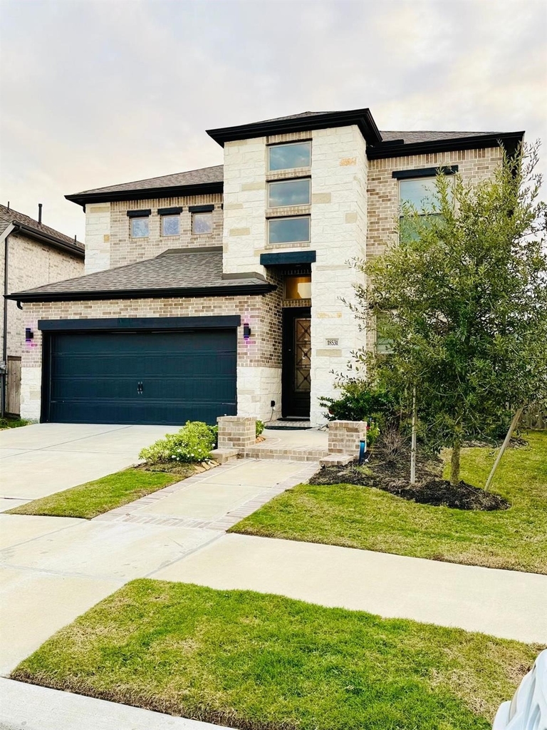 18531 Wolf Mountain Lane - Photo 1