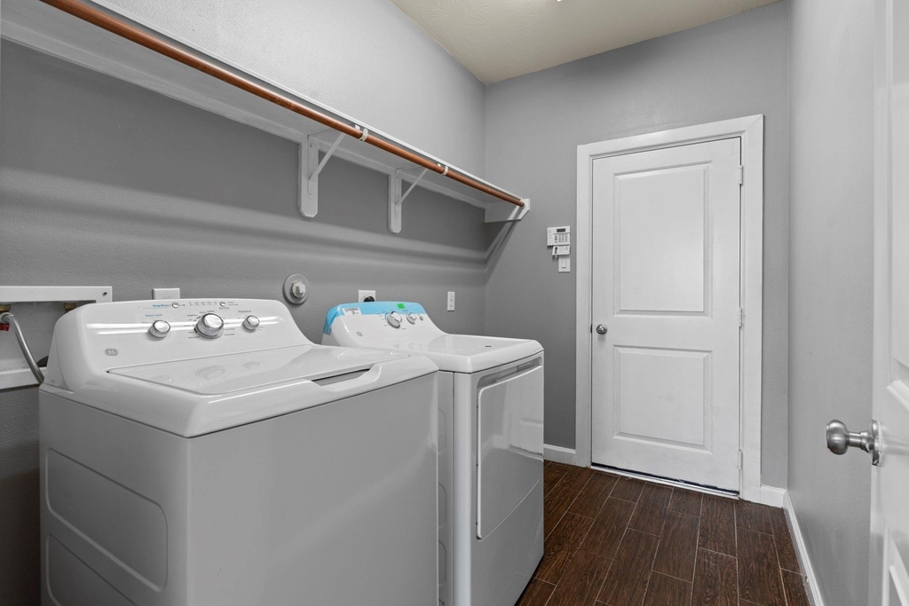 19415 Bronte Springs Ct - Photo 24