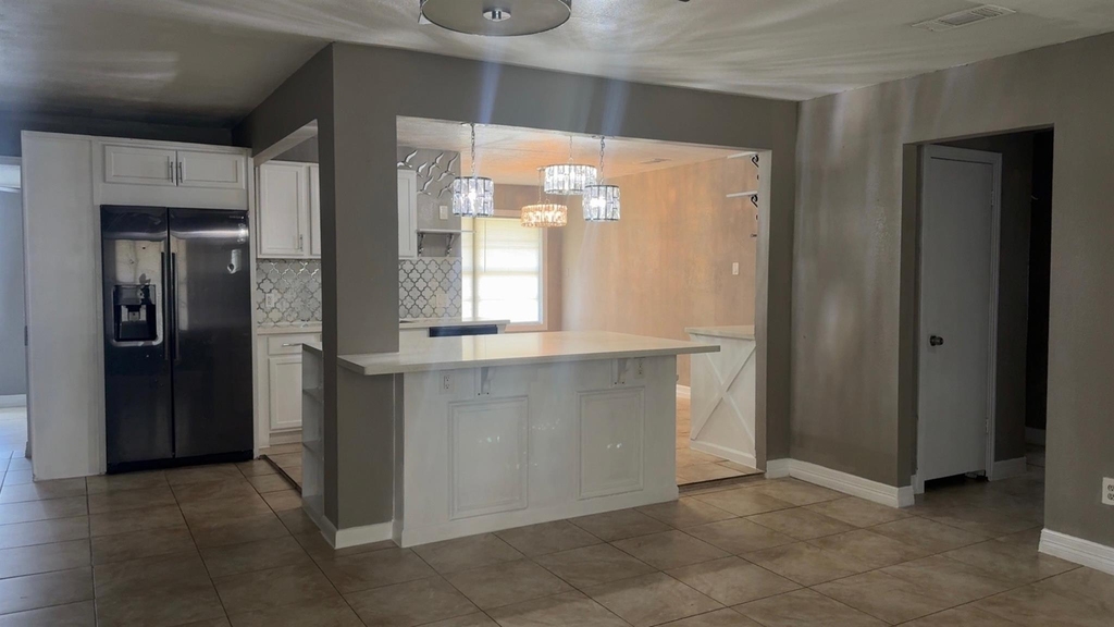 1603 Buchanan Street - Photo 9