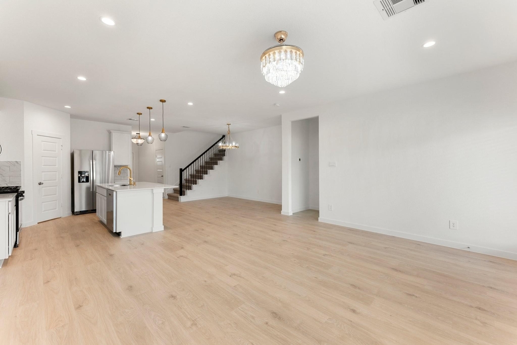 31730 Carlisle Cove Ct - Photo 10