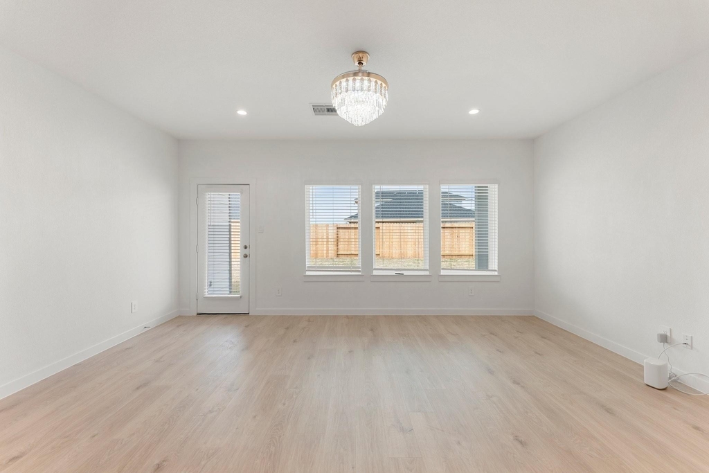 31730 Carlisle Cove Ct - Photo 9