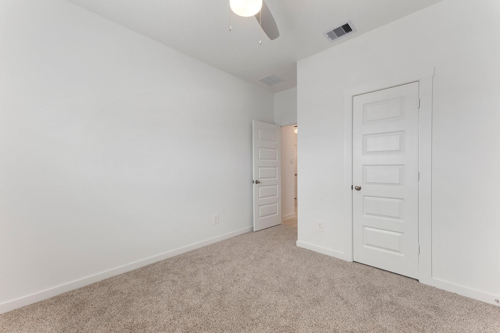 31730 Carlisle Cove Ct - Photo 25