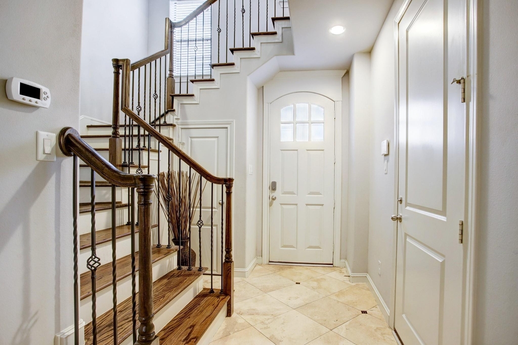 1851 Dart Street - Photo 1