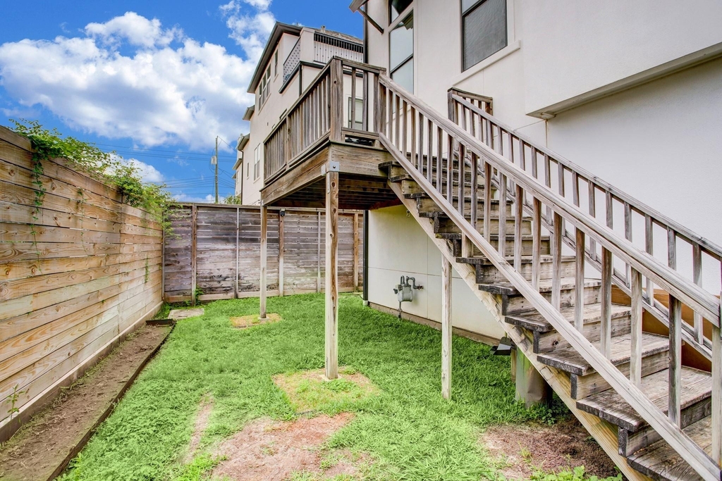 1851 Dart Street - Photo 19