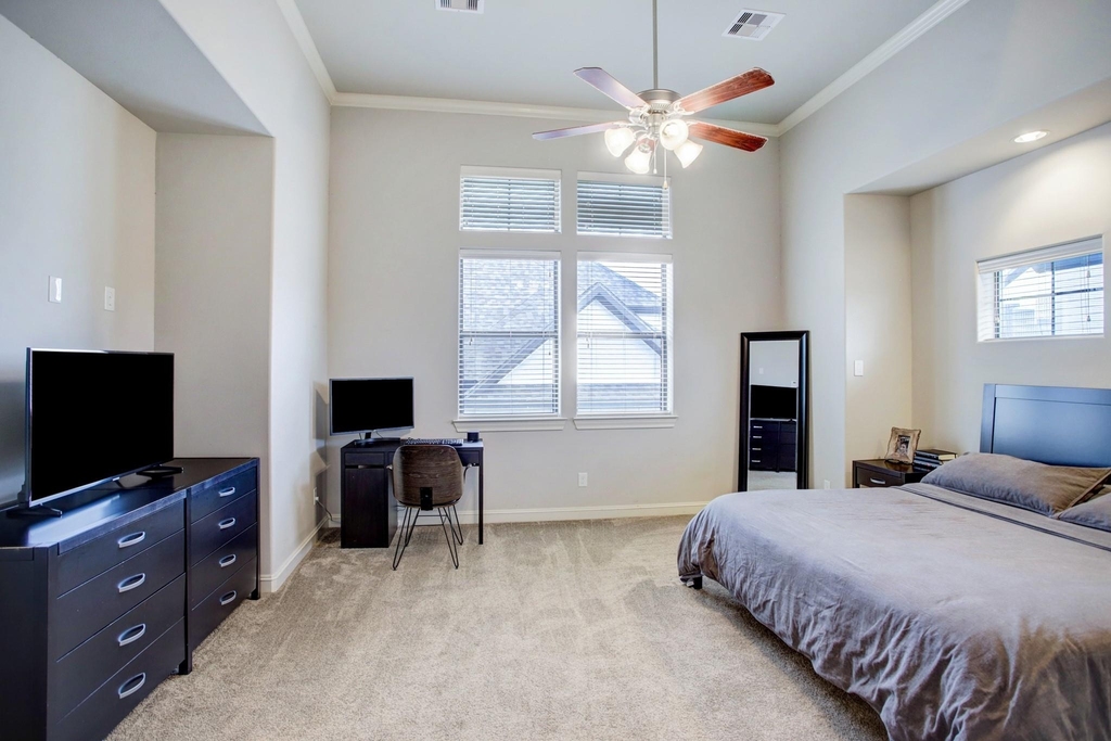 1851 Dart Street - Photo 11