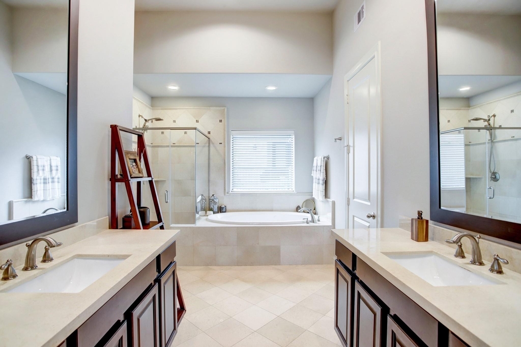 1851 Dart Street - Photo 14