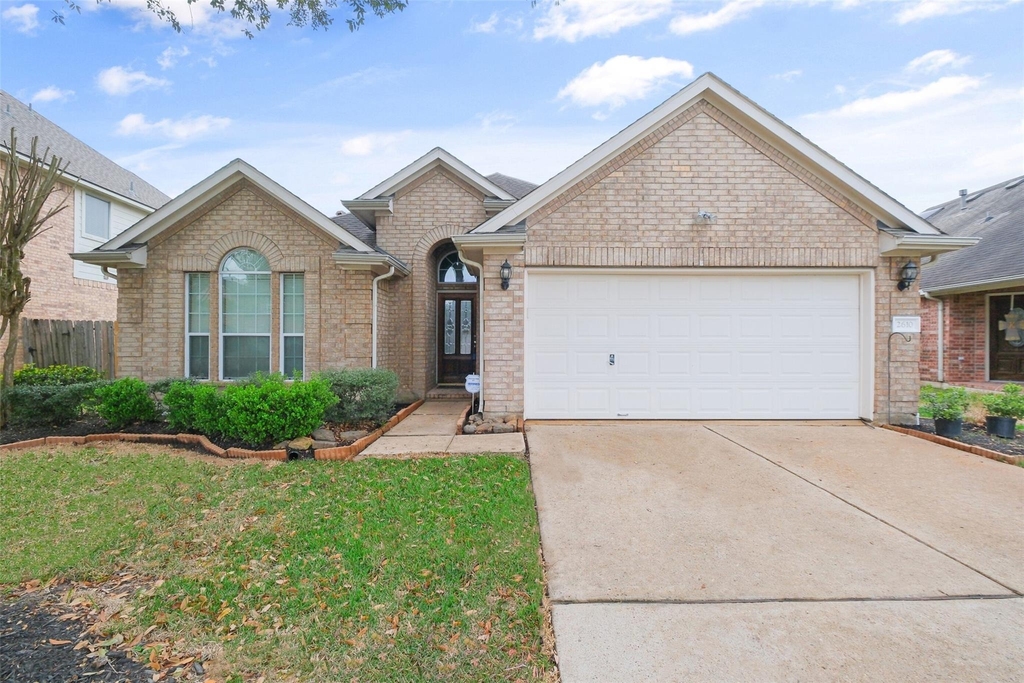2610 Easton Springs Court - Photo 0