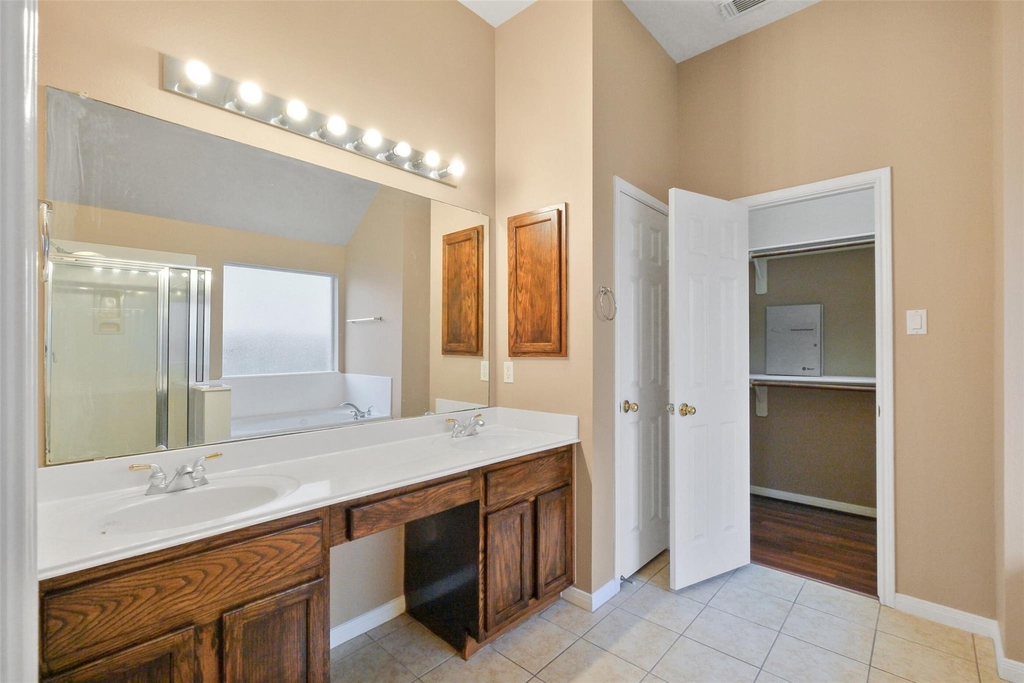 2610 Easton Springs Court - Photo 13