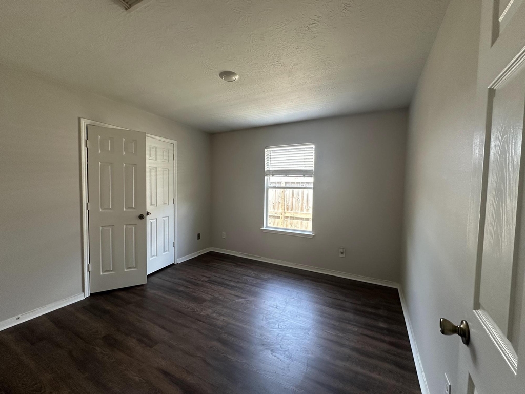 1034 Junction Court - Photo 13