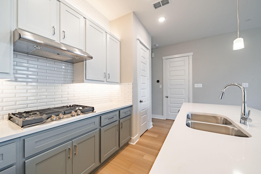 10916 Brambling Wood Drive - Photo 16