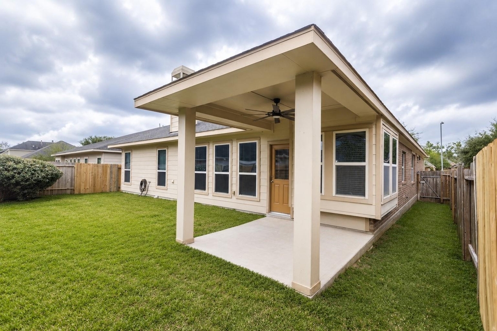16006 Lost Anchor Way Lane - Photo 16
