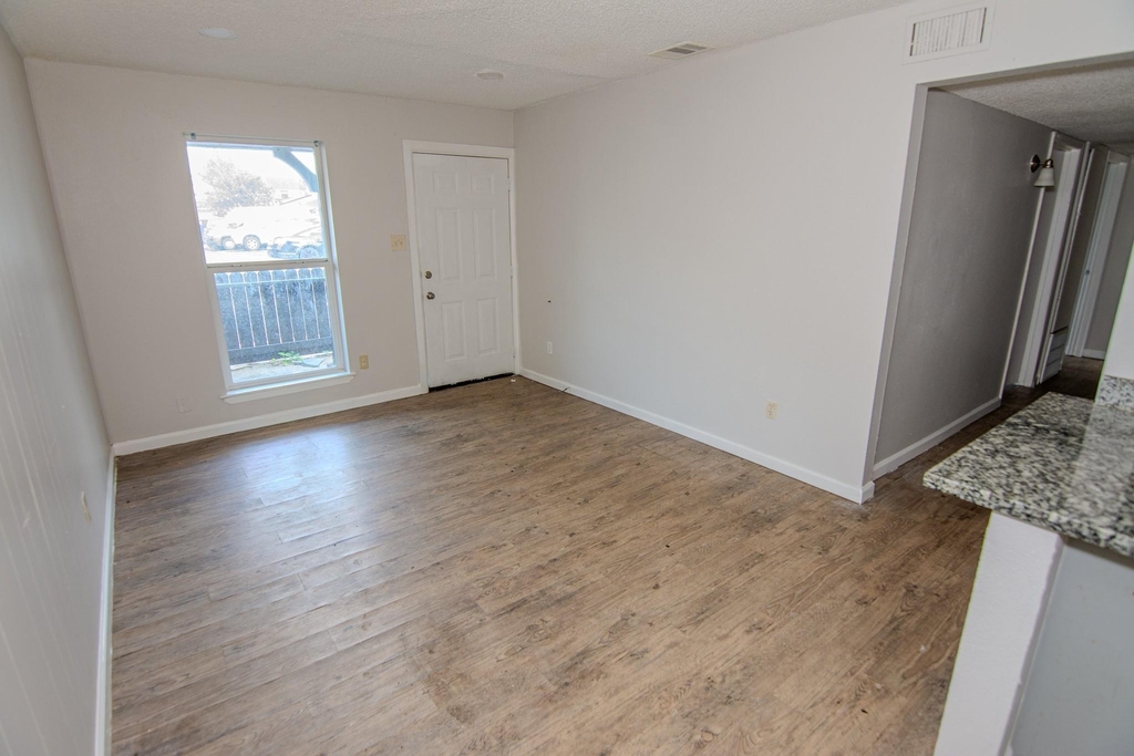 1665 Northwood - Photo 1