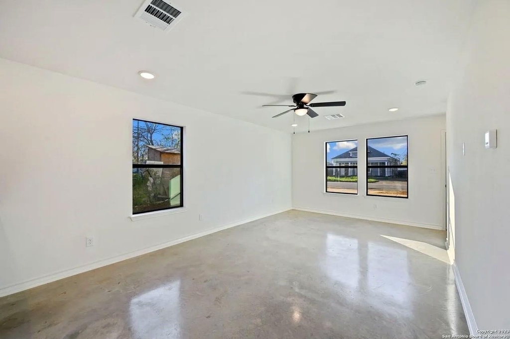 543 Delmar Street - Photo 7
