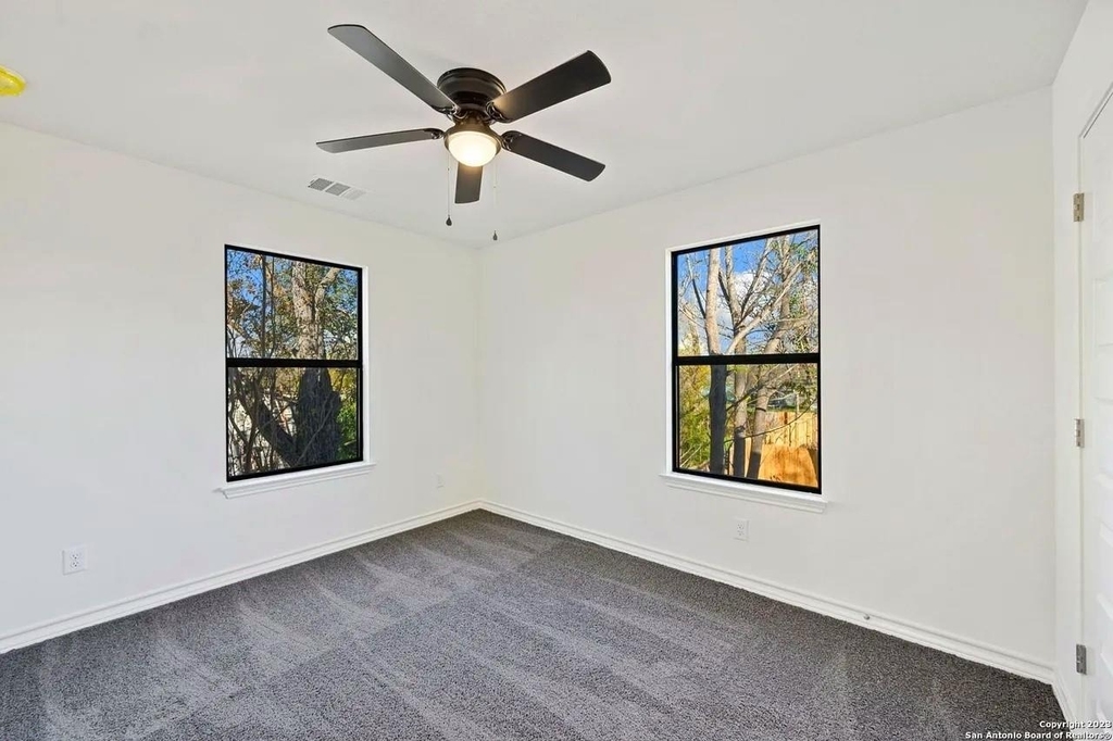 543 Delmar Street - Photo 9