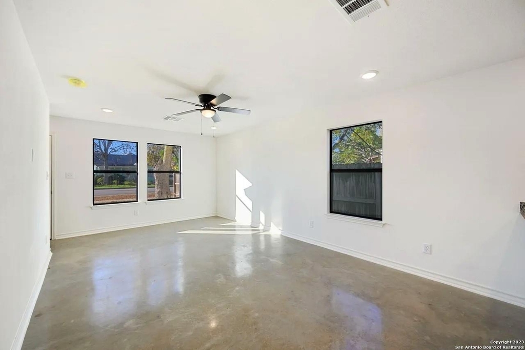 543 Delmar Street - Photo 8