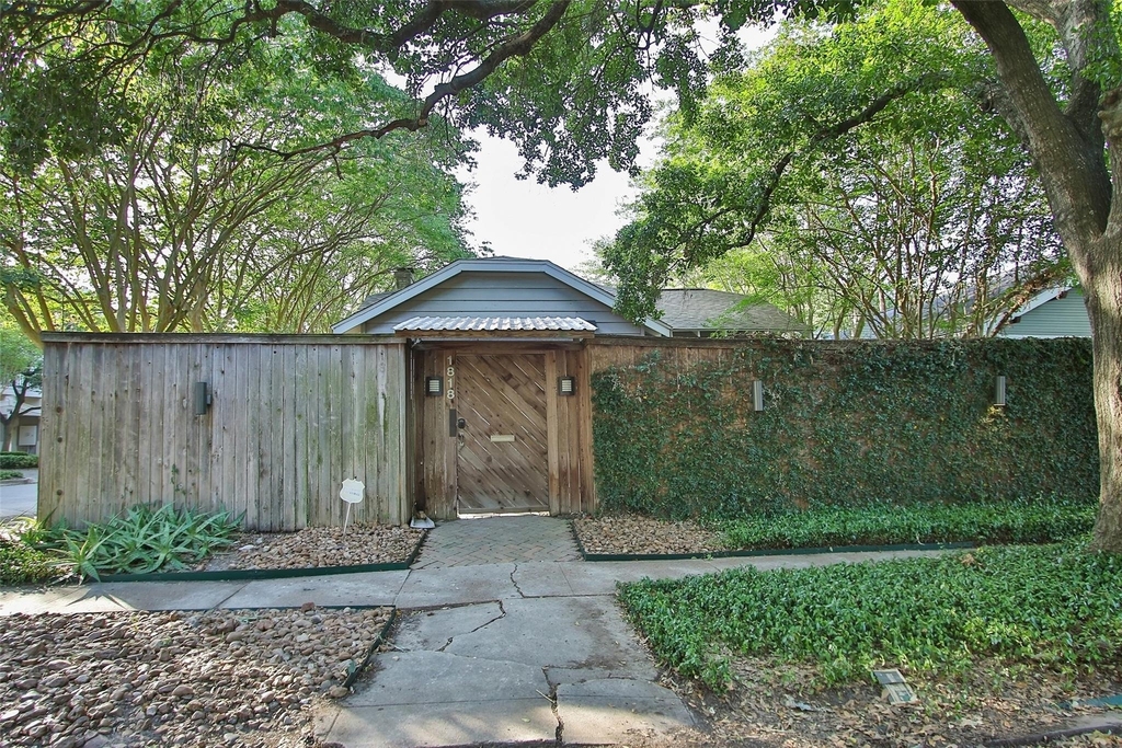 1818 Haver Street - Photo 2