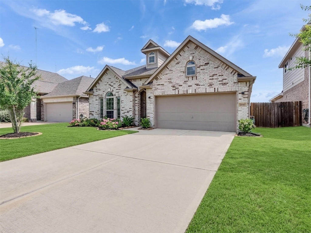 2643 Dry Creek Drive - Photo 1
