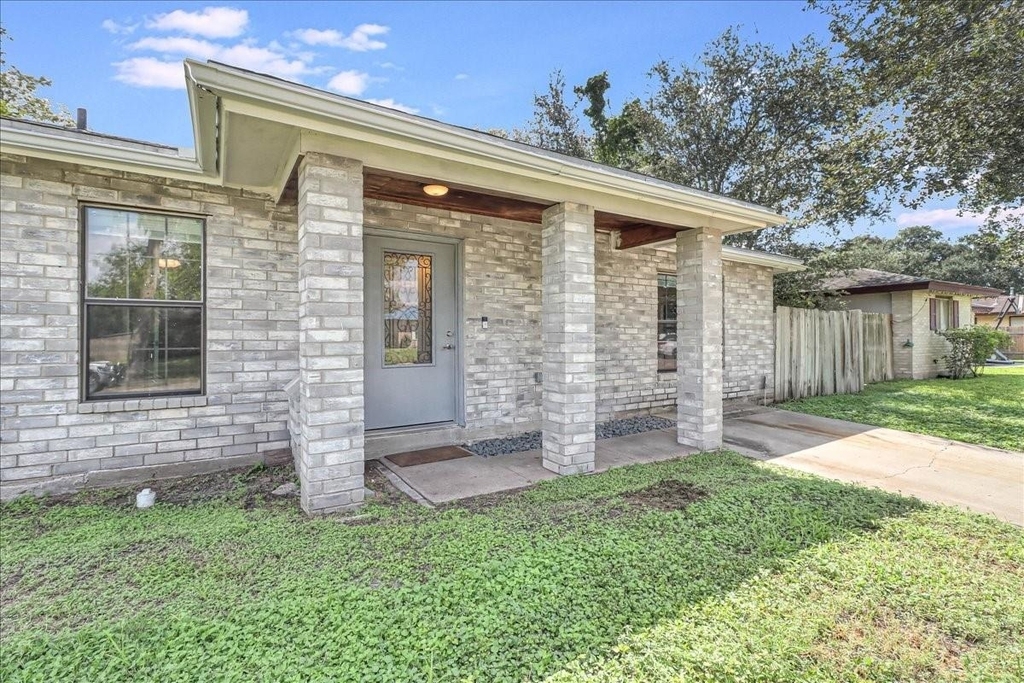 2111 E Lott Avenue - Photo 7