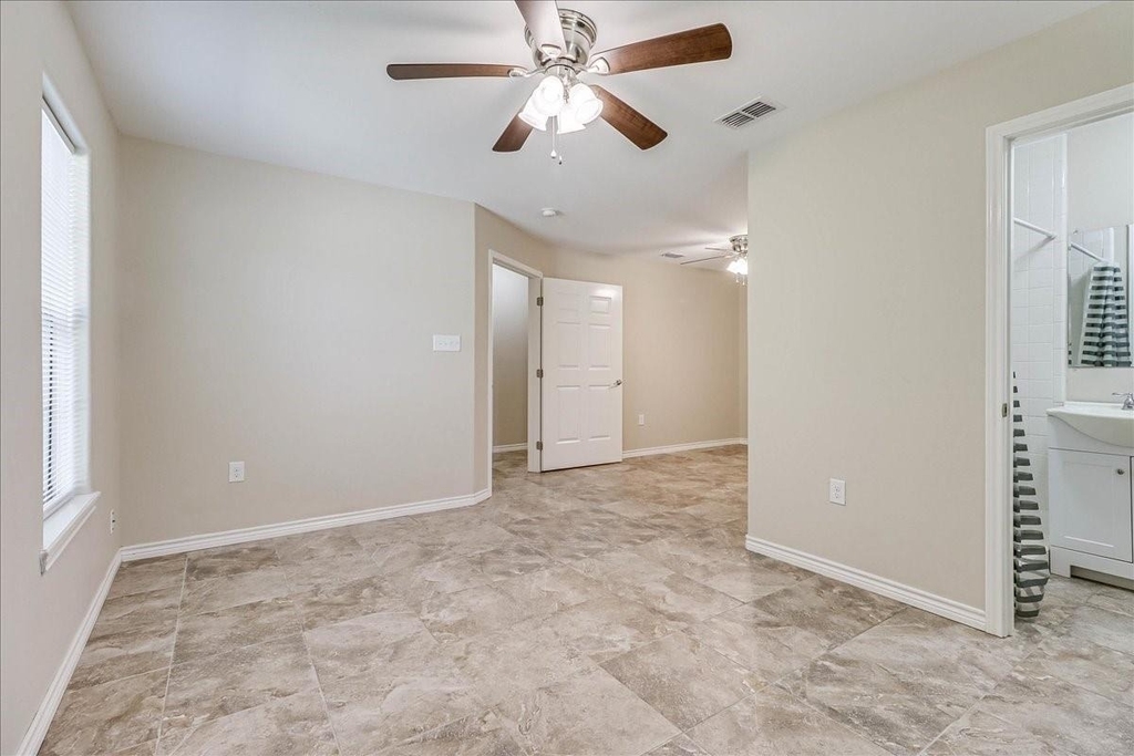 2111 E Lott Avenue - Photo 24
