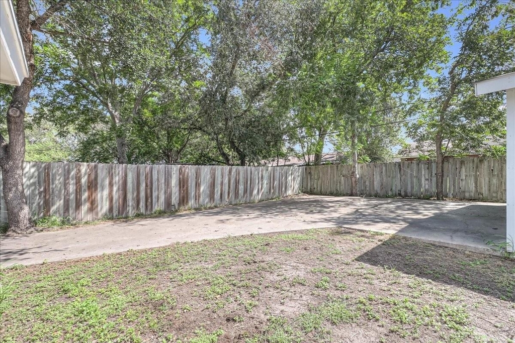 2111 E Lott Avenue - Photo 44