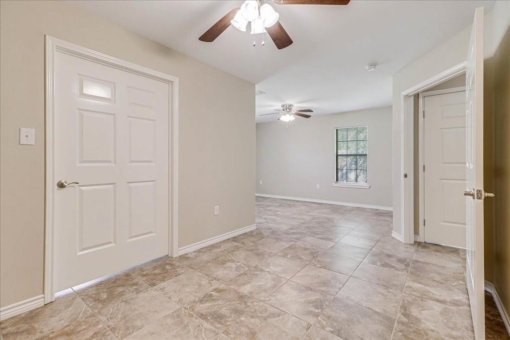2111 E Lott Avenue - Photo 22