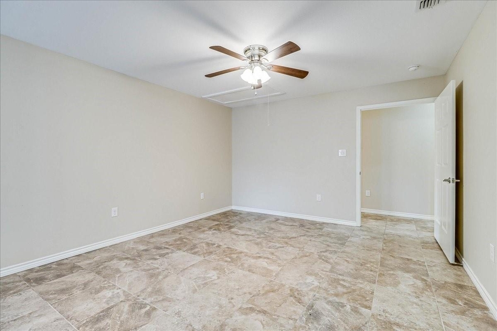 2111 E Lott Avenue - Photo 31