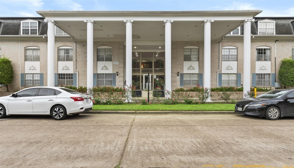 2601 Bellefontaine Street - Photo 3