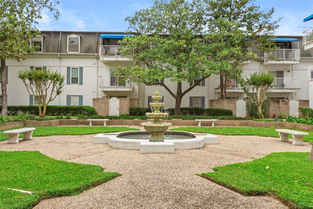 2601 Bellefontaine Street - Photo 2
