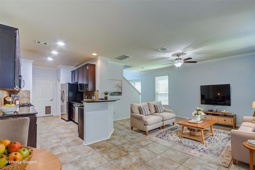 6451 Calgary Woods Lane - Photo 15
