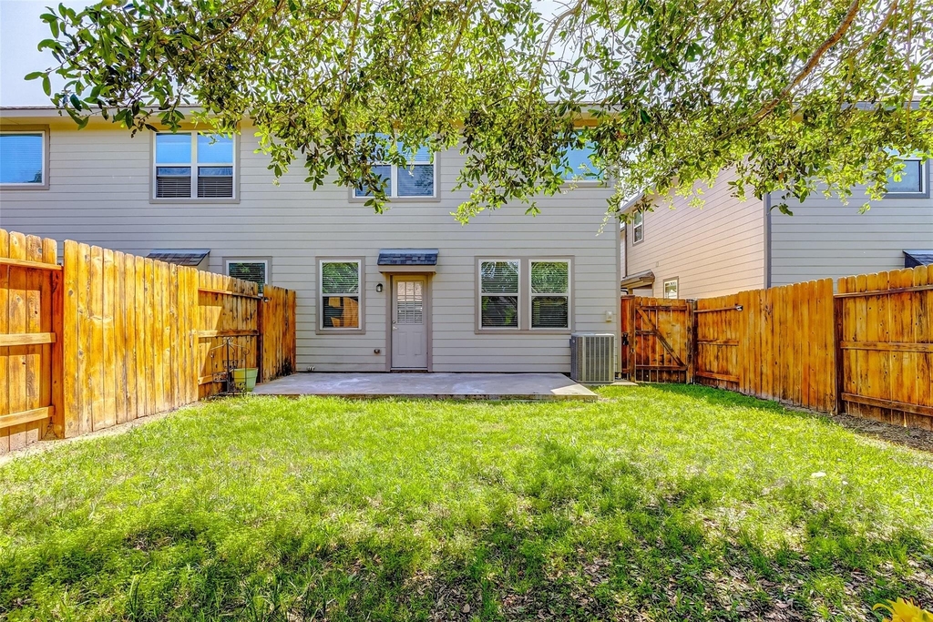 6451 Calgary Woods Lane - Photo 47