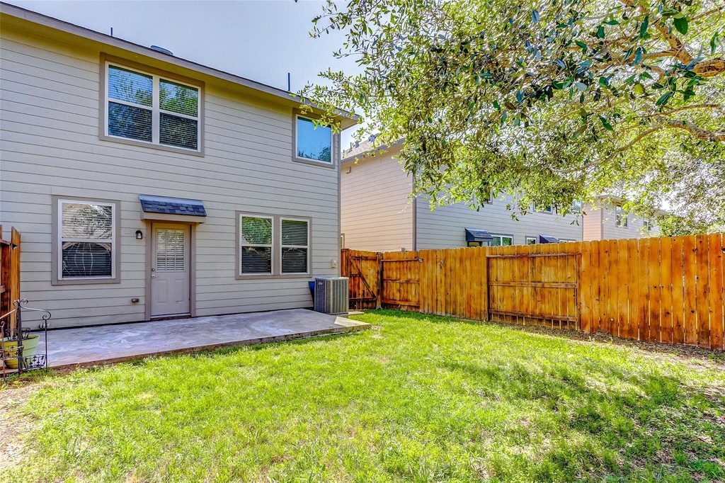 6451 Calgary Woods Lane - Photo 46